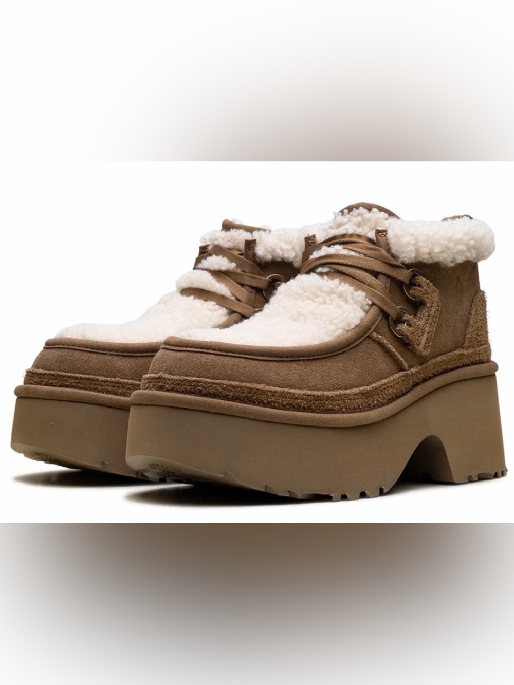 Ugg Classic New Heights Lace-Up Boot Size 10 NIB